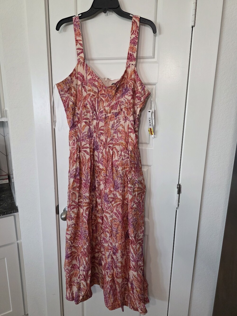NWT Maggy London Tropical Print Midi Dress Size 14 Pink Palm Fit & Flare Sundres - Picture 3 of 12